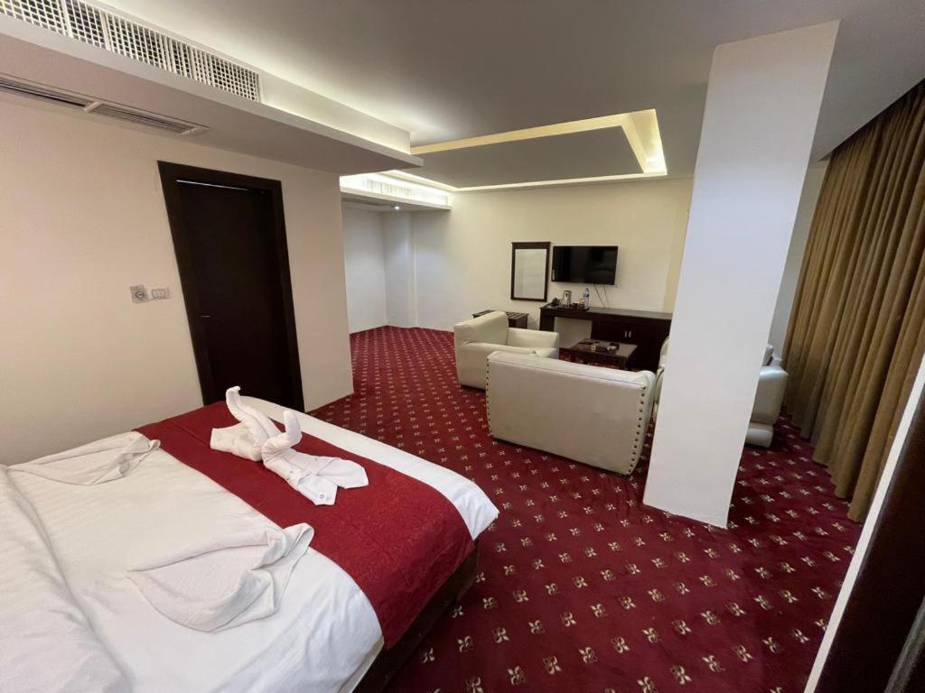 Madison Hotel Амман Экстерьер фото